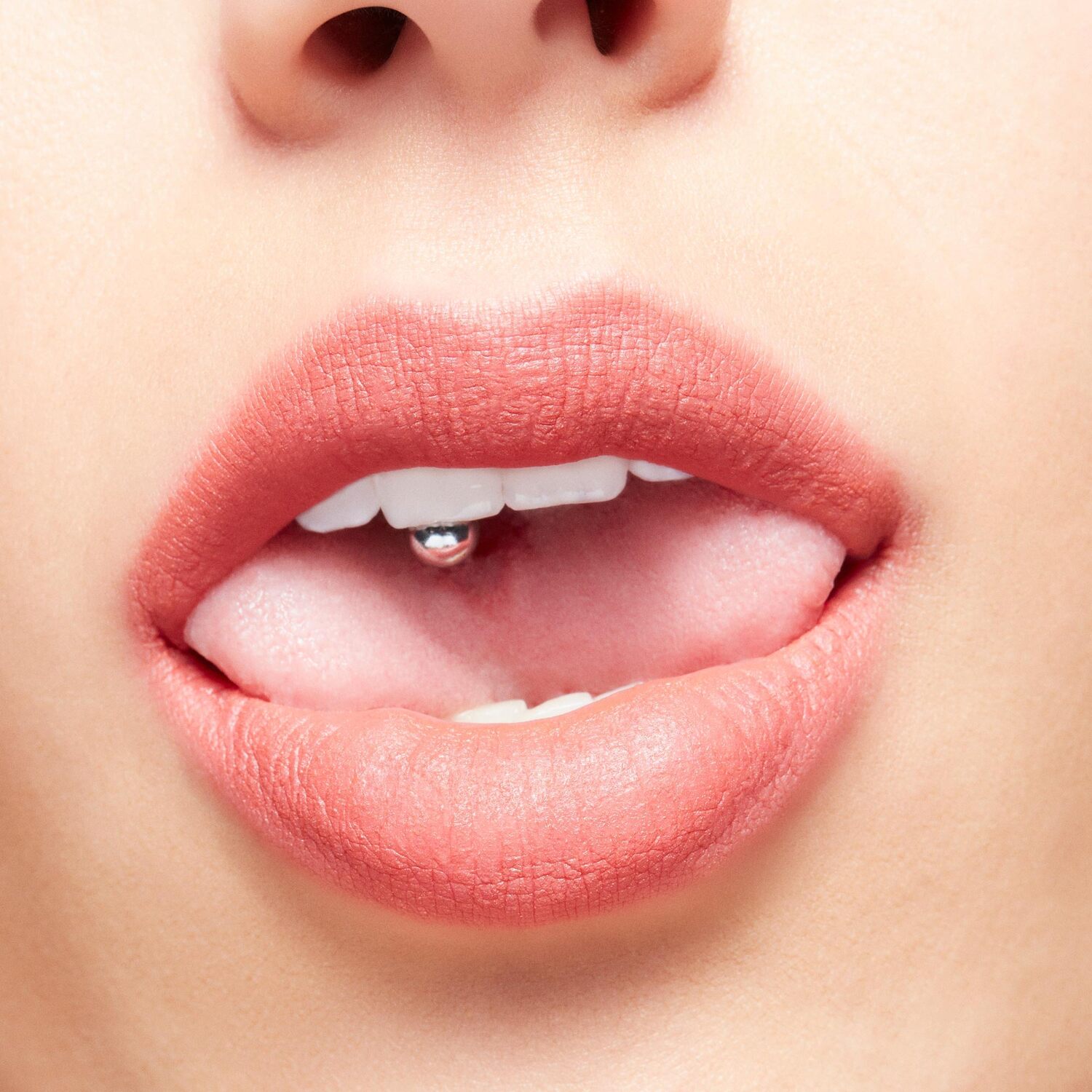POWDER KISS LIQUID LIPCOLOR (COLOR DE LABIOS L&Iacute;QUIDO)